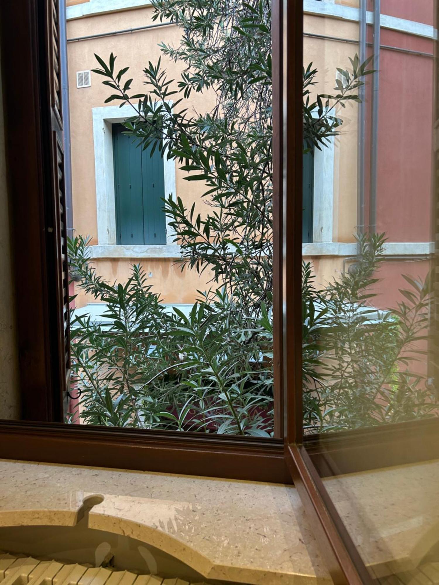 Residenza Della Samaritana Classici Βερόνα Εξωτερικό φωτογραφία